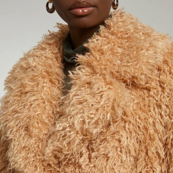 New Aligne Faux Fur Coat - Picture 3 of 9
